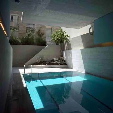 Award-winning Yellow-spot Apartment *